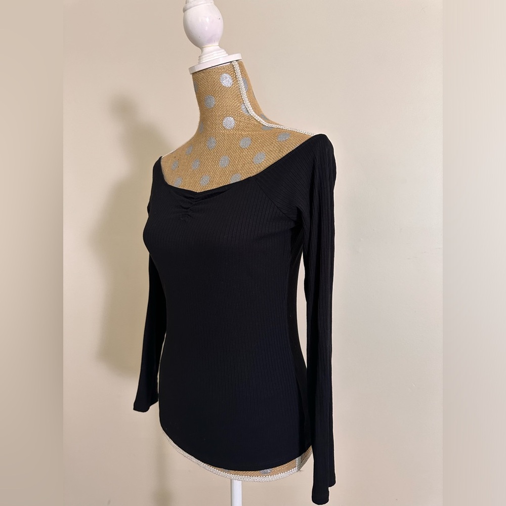 ASOS Ribbed Off The Shoulder Top - Picture 2 of 6